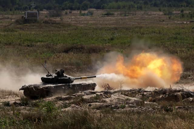 A Ukrainian tanks fires during a training exercise (Picture: Anatolii Stepanov)