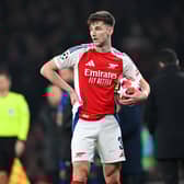 Kieran Tierney is set to remain with Arsenal despite agreeing a pre-contract with Celtic.