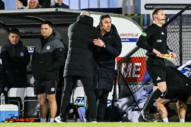 Ayr United manager Scott Brown and Hibs head coach David Gray shake hands at full time. (Photo by Rob Casey / SNS Group)