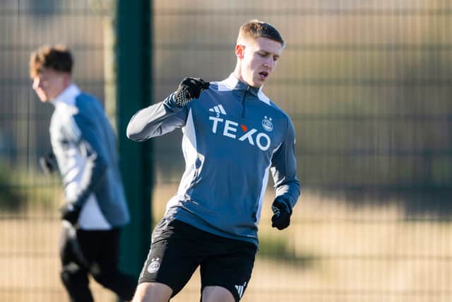 Dutch defender Mats Knoester could make his debut for Aberdeen.