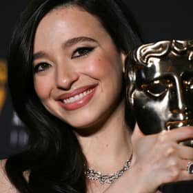 US actress Mikey Madison poses with the award for Best leading actress for "Anora" during the BAFTA British Academy Film Awards ceremony at the Royal Festival Hall, Southbank Centre, in London, on February 16, 2025.