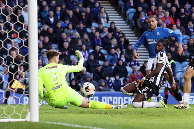 Rangers lost their last match 2-0 against St Mirren.