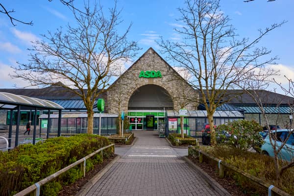 ASDA Kendal has unveiled a plaque in homage to best-selling author, Lee Child