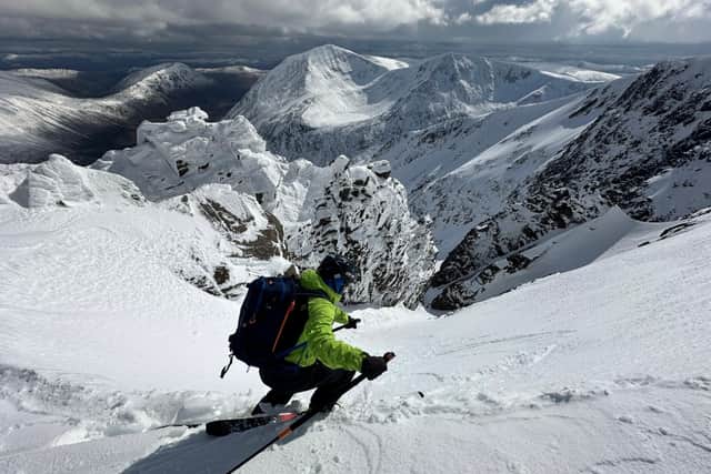 Kevin McHugh skiing Central Buttress Gully on Braeriach