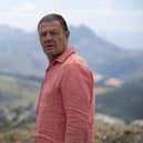 Sean Bean as Ronnie Phelan.