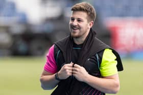 Glasgow Warriors prop Murphy Walker will play for Glasgow Hawks in the Premiership on Saturday.