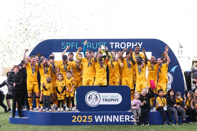 Livingston got their hands on the SPFL Trust Trophy with a 5-0 win over Queen's Park.