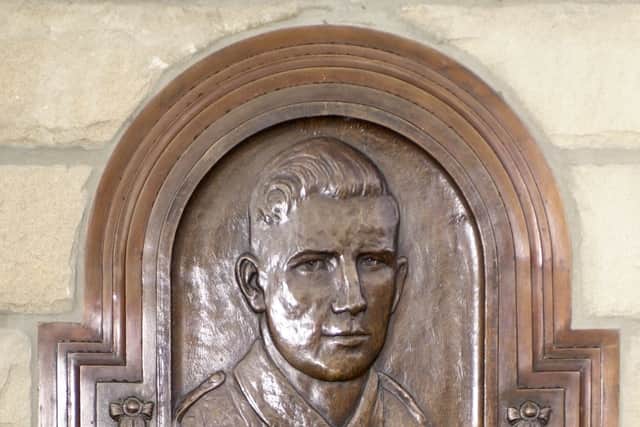 The memorial to Corporal Thomas Hunter KC in Leith