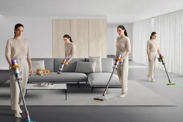 Its styling couldn't be more similar to the Dyson V15