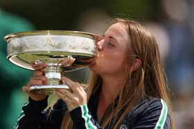 Carla Bernat Escuder kisses the trophy after winning the Augusta National Women's Amateur at Augusta National