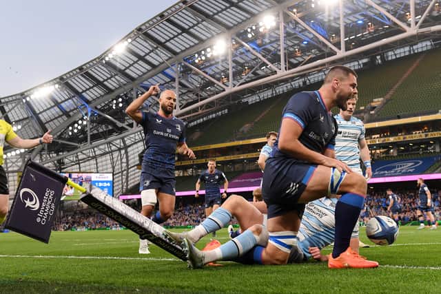  Max Deegan of Leinster celebrates scoring his team's first try.