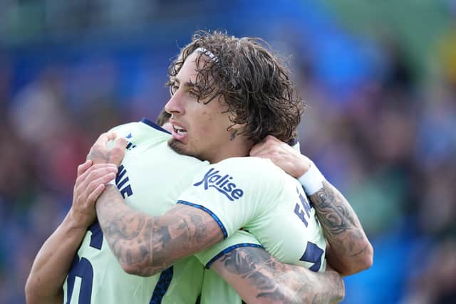 Oli McBurnie celebrates with Fabio Silva.