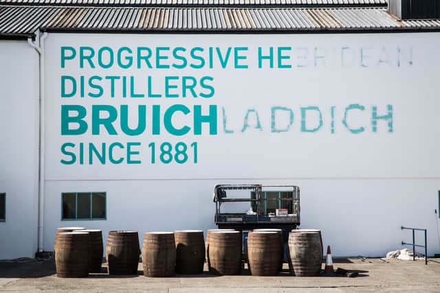Bruichladdich Distillery won the Scran Awards sustainability award in 2024
