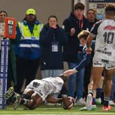 Sharks' Makazole Mapimpi scores his team's winning try.