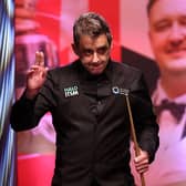 Crowd favourite Ronnie O'Sullivan is back on the baize today for the continuation of his second round match.