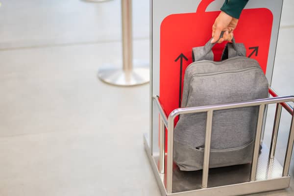 Here is our guide to hand luggage sizes when flying to and from Scotland. 