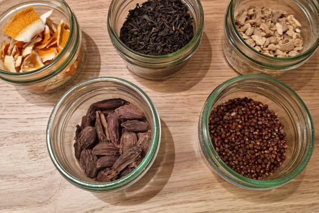 Some of the botanicals at the Edinburgh Gin make your own experience.