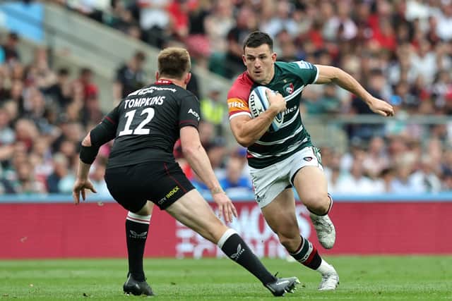 Matt Scott on the attack for Leicester Tigers in their win over Saracens in the Gallagher Premiership final at Twickenham in 2022.