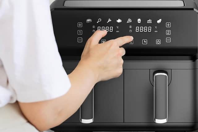The digital controls allow you to sync or match each drawer