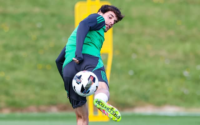Paulo Bernardo could come into the Celtic starting XI in place of Reo Hatate.