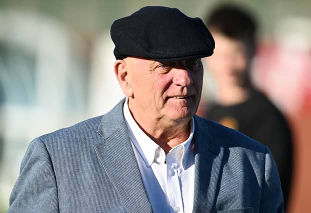 East Fife manager Dick Campbell and his famous bunnet.