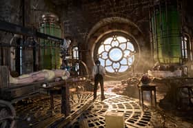 Jacob Elordi as The Creature and Oscar Isaac as Dr. Victor Frankenstein on the set of Frankenstein.