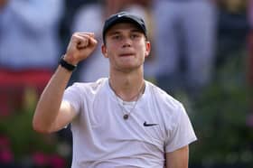 Jack Draper is playing his second round match at Queen's today.