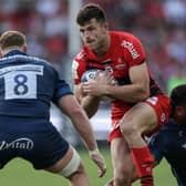 Toulouse's Scottish wing Blair Kinghorn will start the French Top 14 final against Bordeaux-Begles.