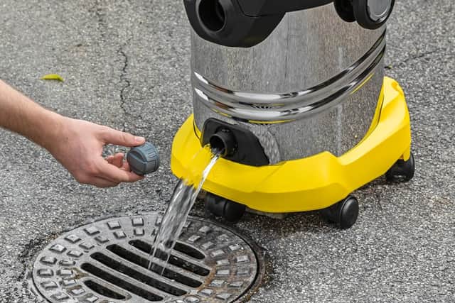 Emptying the water tank couldn't be easier