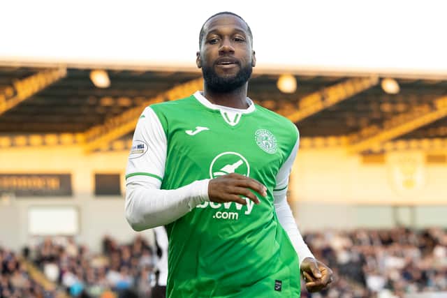 Junior Hoilett has signed a one-year contract extension with Hibs until the summer of 2026. (Photo by Ross MacDonald / SNS Group)