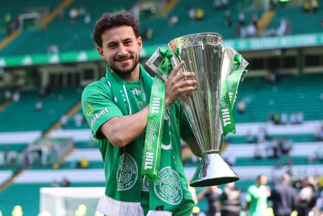 Nicolas Kuhn is set to join Como from Celtic.