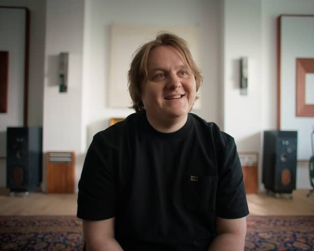 Having credited therapy as the reason he was able to return to music, Lewis Capaldi has teamed up with BetterHelp to donate 734,000 hours of free online therapy to fans.