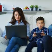 2,000 mums and dads with children aged between 11 and 17 find quality time together is becoming more difficult due to screens