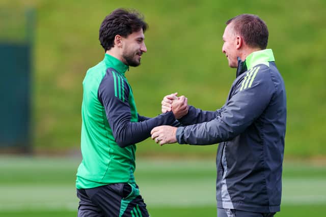 Nicolas Kuhn is on the brink of leaving Celtic for Como.