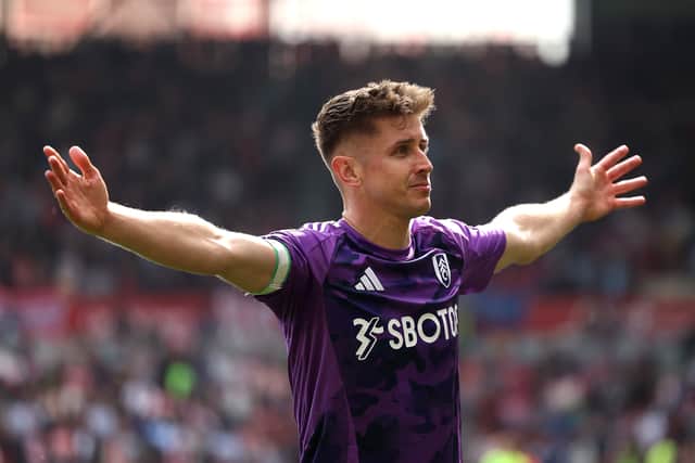 Tom Cairney will move into his 11th season at Fulham after signing a new contract at Craven Cottage.