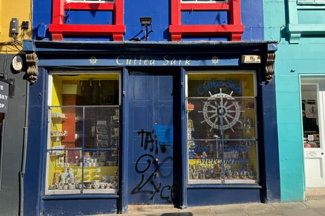 The Cuttea Sark sells loose tea, coffee beans and dry goods
