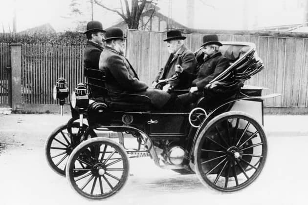 This 1891 Canstatt-Daimler is a car that looks a lot like a horse-drawn carriage that's missing its horses (Picture: National Motor Museum/Heritage Images)