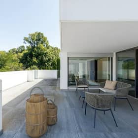Aluminium is the perfect solution for any homeowner looking to boost their home’s aesthetics
