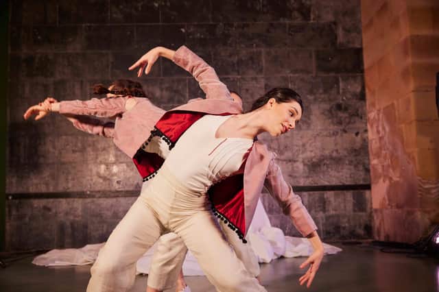 NOEUD from Basque Country dance company DAB