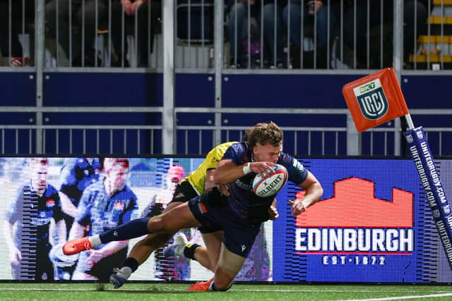 Edinburgh's Lewis Wells scores his side's second try against Ealing.