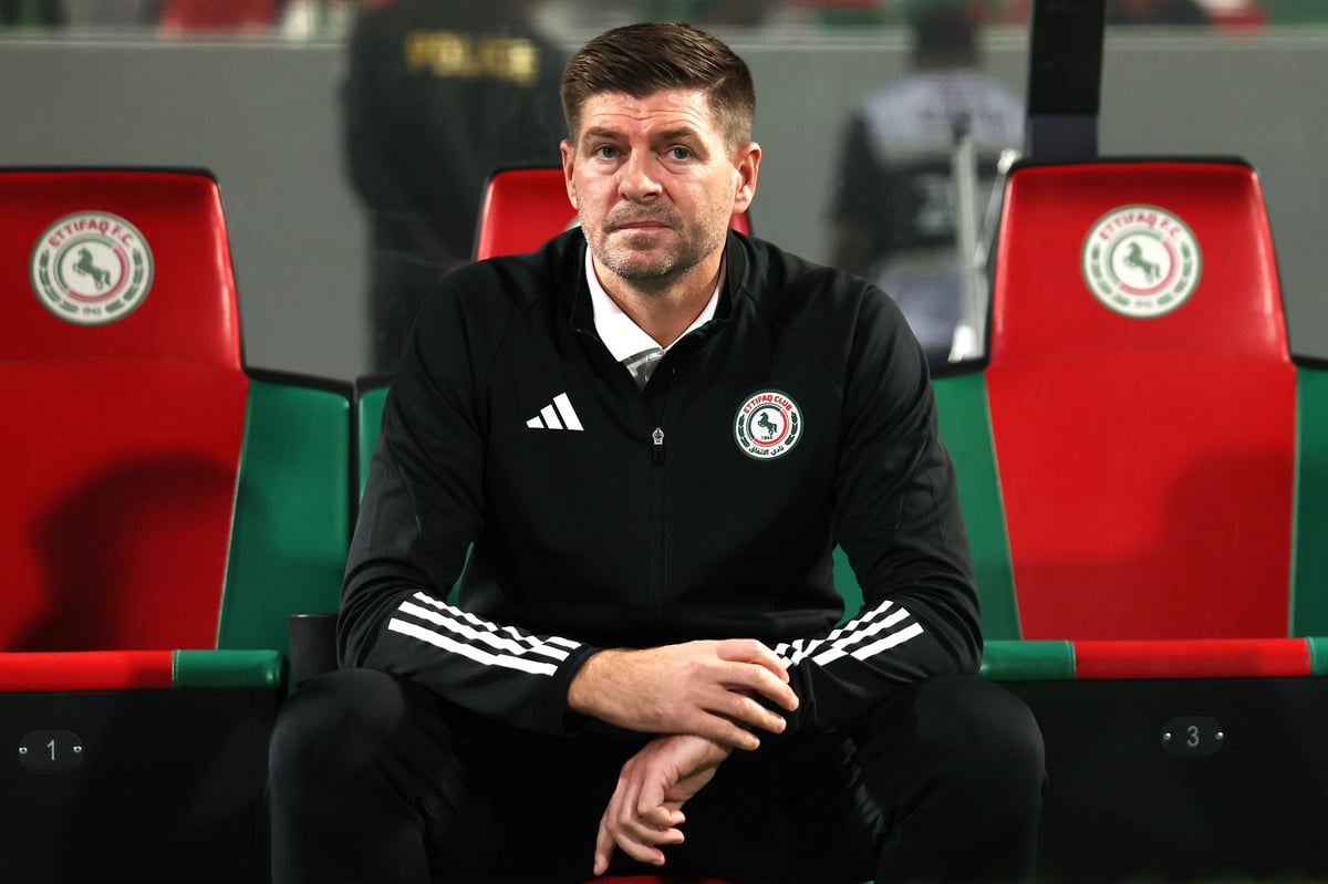 Steven Gerrard de Volta ao Rangers? Conversas Secretas e a Busca Frenética por um Novo Treinador!
