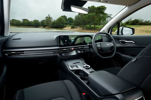 The Kia Sportage HEV  interior in 'Pure' specification
