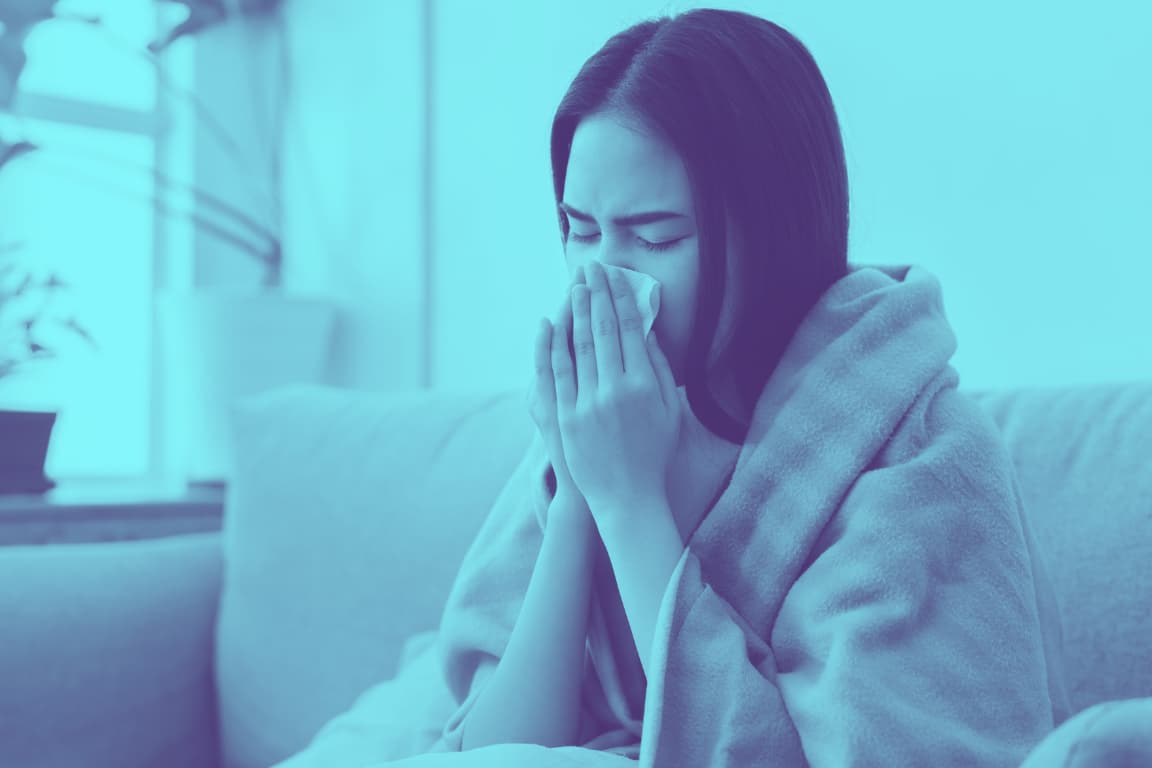 Is Manuka honey worth trying for Covid sore throats? Here’s what the NHS ...