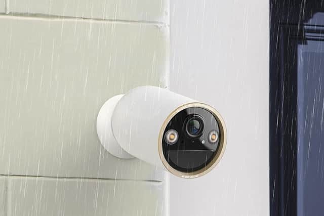 Designed to be out in all weathers, the C460 is a perfect device for keeping watch over your property