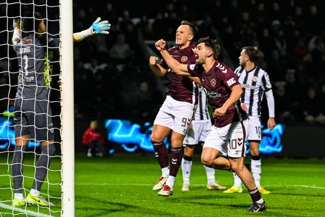 Hearts forward Claudio Braga celebrates scoring to make it 2-2 against St Mirren at the SMiSA Stadium. (Photo by Rob Casey / SNS Group)