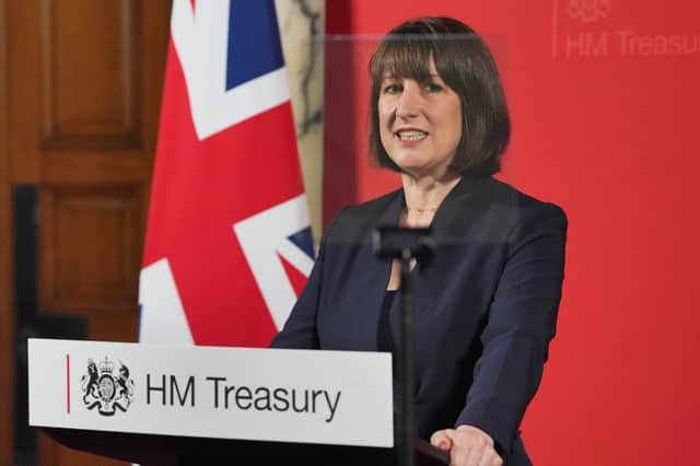 Rachel Reeves Resignation Now Keir Starmer is telling porkies in vain attempt to defend Rachel Reeves