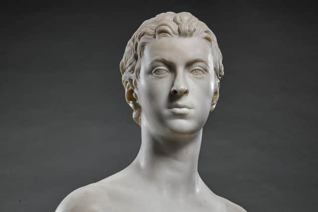 A temporary export bar has been placed on a bust of John Gordon of Invergordon.