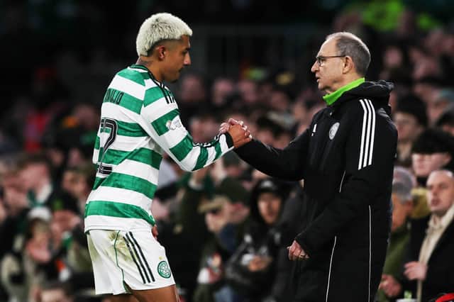 Celtic manager Martin O'Neill (right) and Julian Araujo during the 4-0 win over Dundee United. (Photo by Craig Williamson / SNS Group)