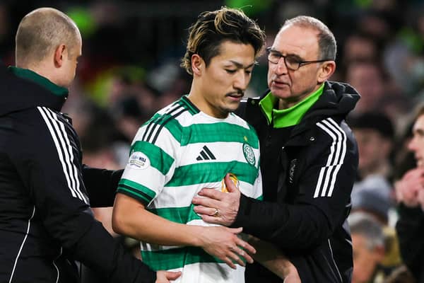 Celtic manager Martin O'Neill and Daizen Maeda during the 4-0 win over Dundee United. (Photo by Craig Williamson / SNS Group)