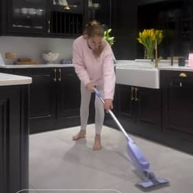 Stacey Solomon says this handy cleaning gadget helps reduce how often she needs to reach for the hoover. Photo by Instagram/Stacey Solomon.
